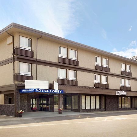 Travelodge By Wyndham Lethbridge Εξωτερικό φωτογραφία