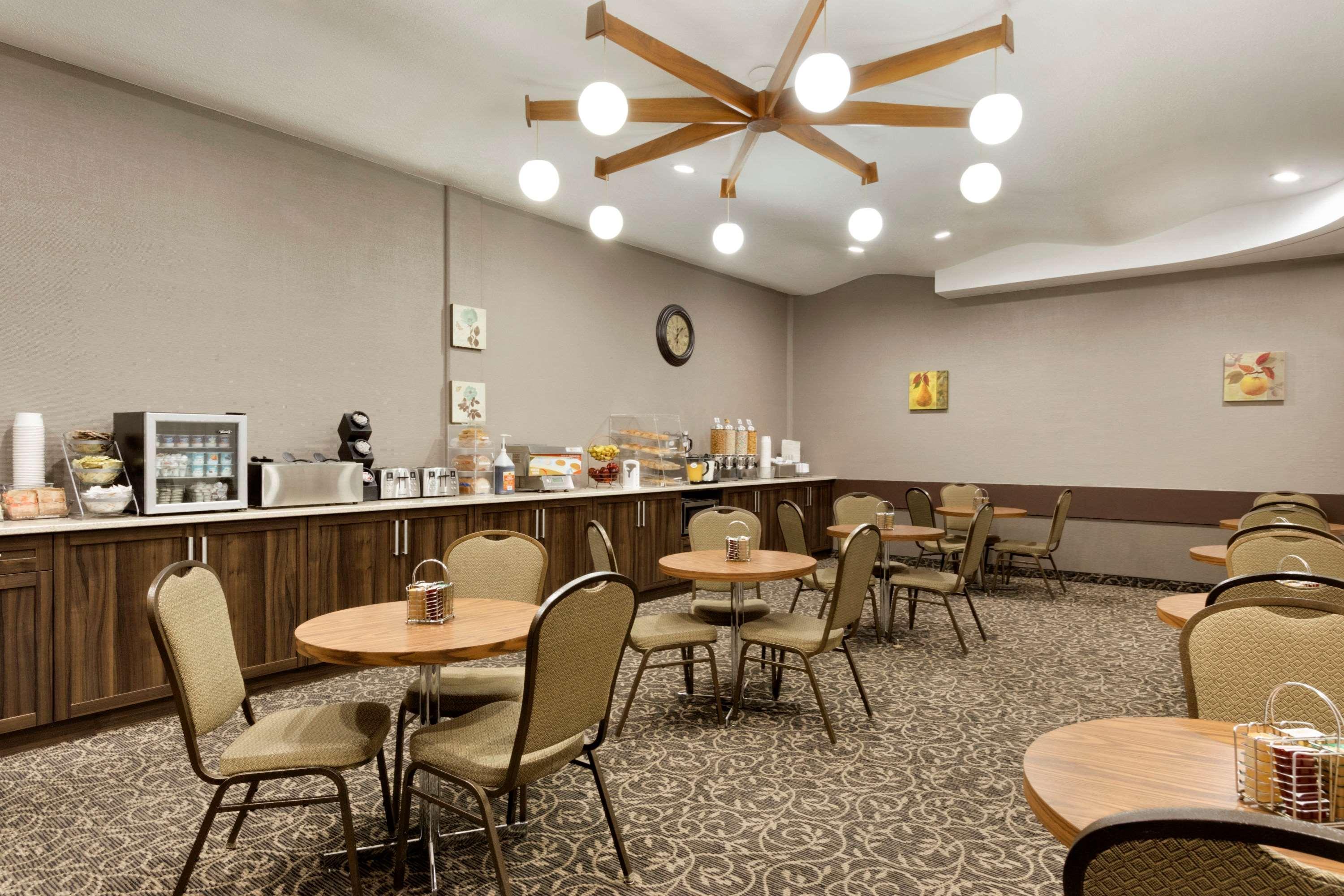 Travelodge By Wyndham Lethbridge Εξωτερικό φωτογραφία