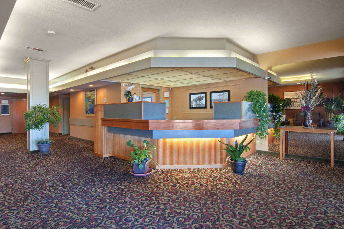 Travelodge By Wyndham Lethbridge Εξωτερικό φωτογραφία